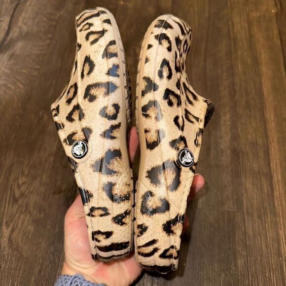 Crocs leopard spot rubber washable slip in W7 ortho clogs - Picture 4 of 5